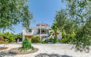 Gorgeous Home In Iznajar